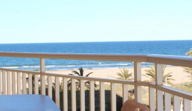 Apartamento Sirenas, frente al mar