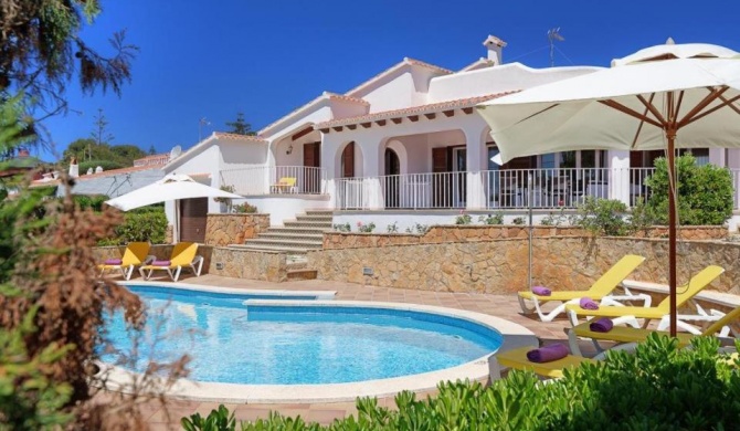 Punta Prima Villa Sleeps 9 with Pool Air Con and WiFi