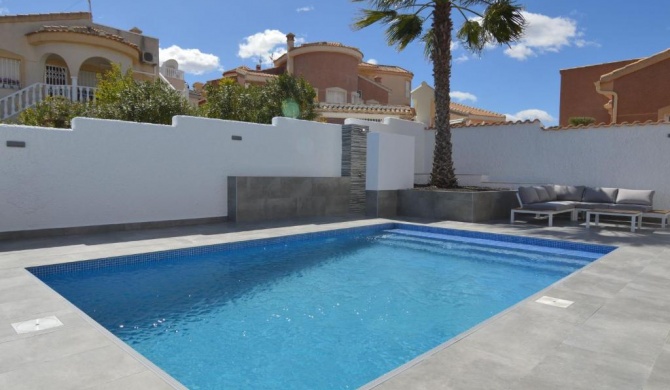 Beautiful Holiday Home in Rojales Valencia with Private Pool