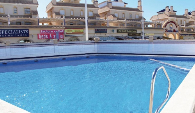 Two-Bedroom Apartment Orihuela Costa with an Outdoor Swimming Pool 08