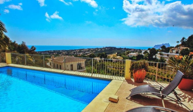 Alegria - sea view villa with private pool in Moraira