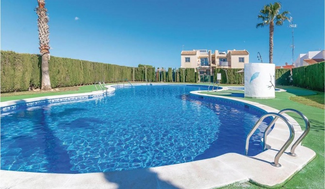 Beautiful apartment in Torrevieja with WiFi, Outdoor swimming pool and Swimming pool