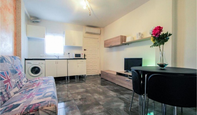 Awesome apartment in Torrevieja w/ 1 Bedrooms