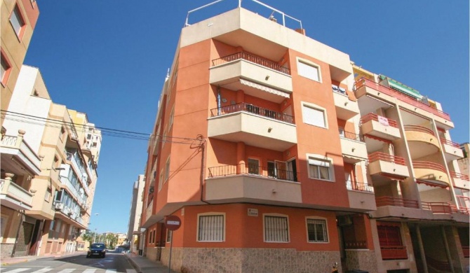 Awesome apartment in Torrevieja w/ 2 Bedrooms