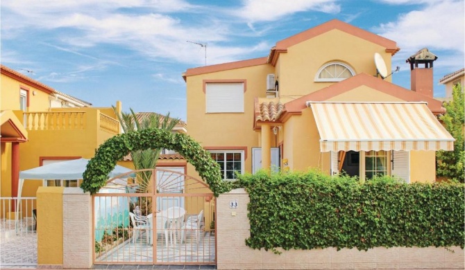 Amazing home in Torrevieja with 3 Bedrooms, WiFi and Outdoor swimming pool