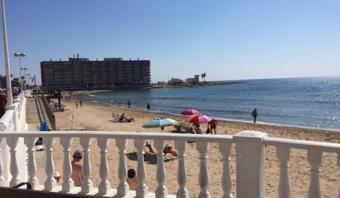 GRAN Piso en la PLAYA con Vistas al MAR