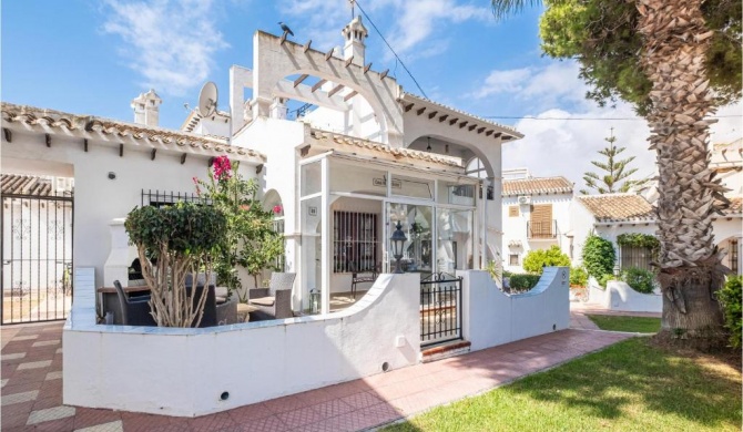 Stunning home in Torrevieja with WiFi, Outdoor swimming pool and Swimming pool