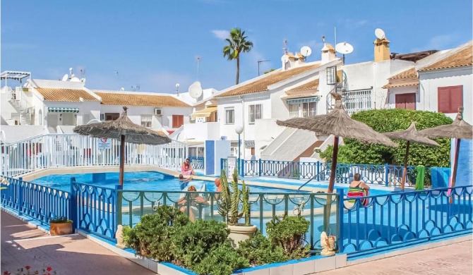 Amazing apartment in Torrevieja with WiFi, Outdoor swimming pool and Swimming pool