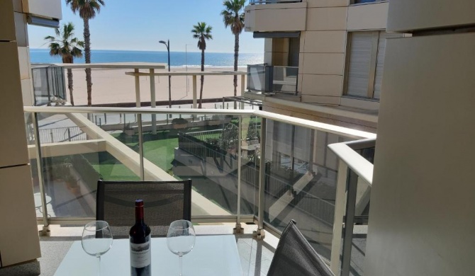 APARTAMENT-PRIMERA LINEA PLAYA PATACONA