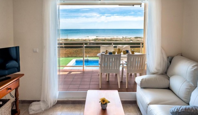 APARTAMENTO Nat EN PRIMERA LINEA DE PLAYA