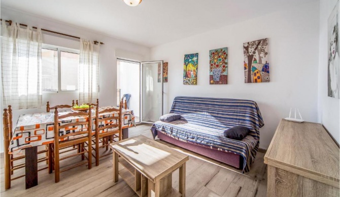 Beautiful apartment in Peniscola w/ WiFi and 3 Bedrooms