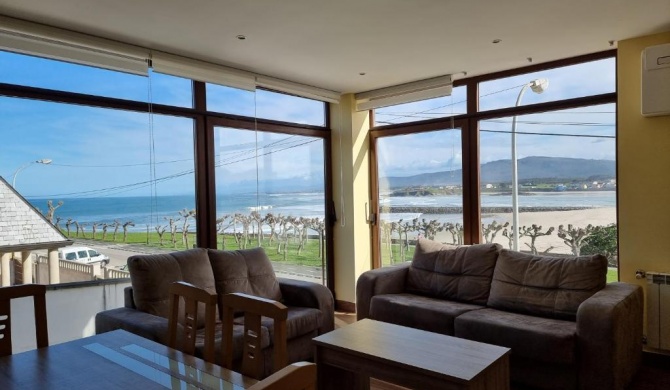 Vivienda de 4 dormitorios con vistas al mar