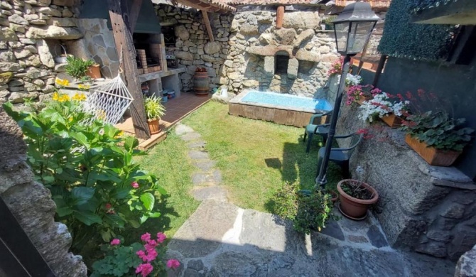 Casa en el rural de Galicia, A Forneira