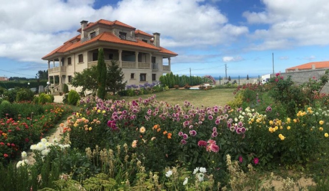 Pensión Residencia A Cruzán