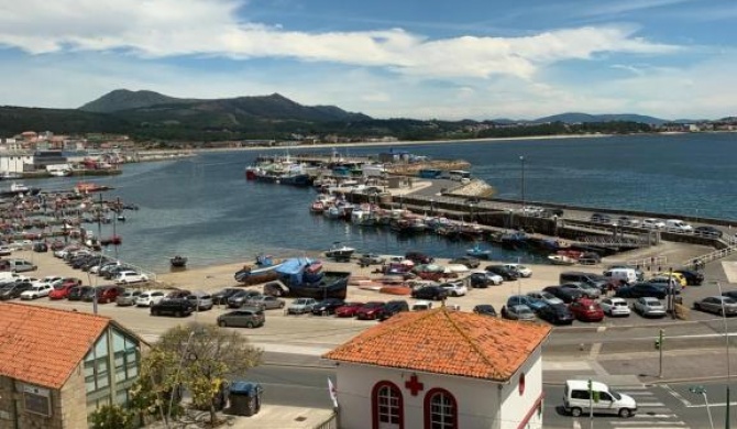 Piso en el malecón de Riveira con vistas a las Rias Baixas. Ideal para familias. 140m