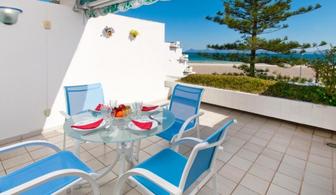 Apartment Oiza Canopus Sea Views at the beach